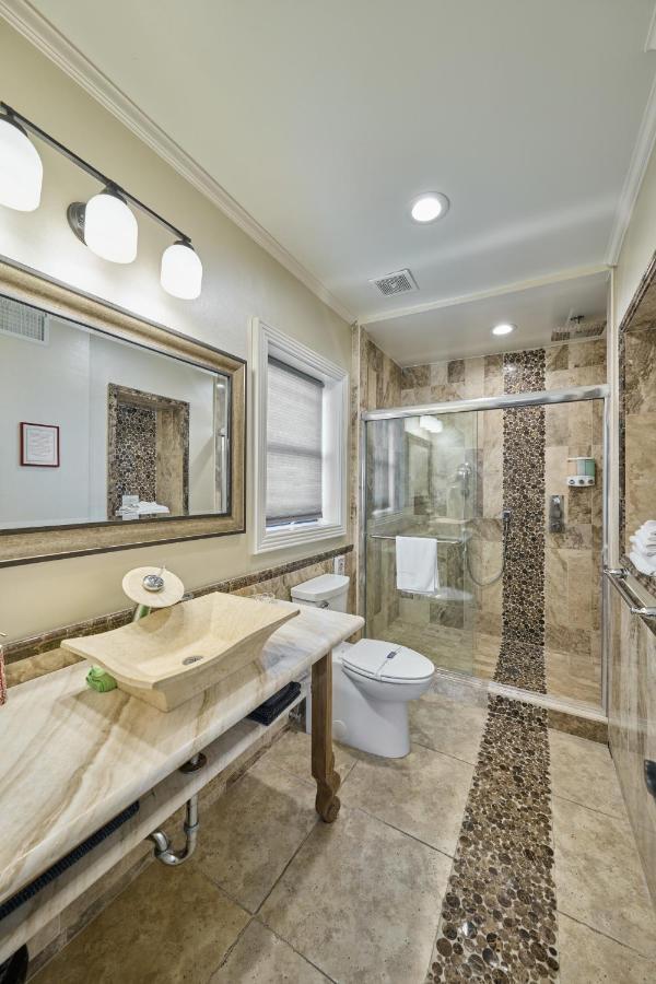 Villa With 8 Bedrooms And Heated Swimming Pool Houston Exterior photo